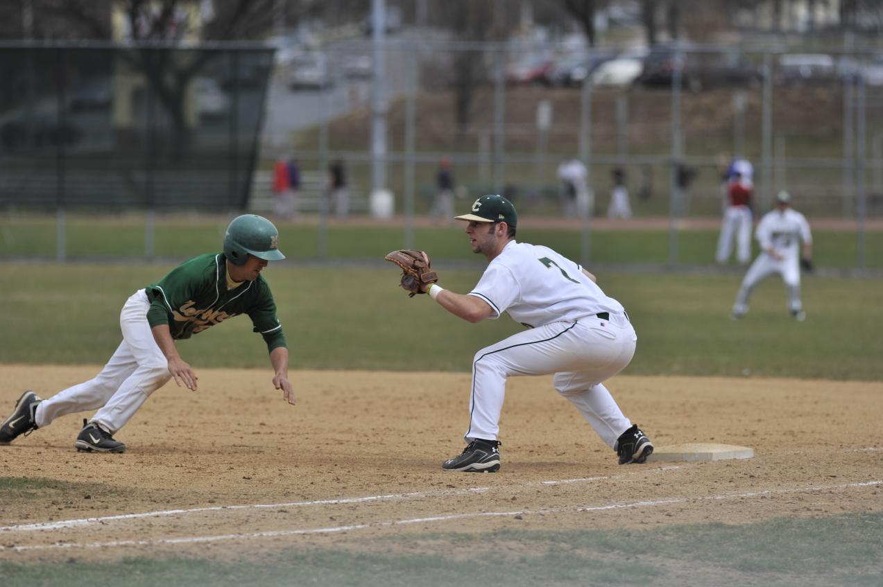 Baseball Falls to Westfield State University, 10-5