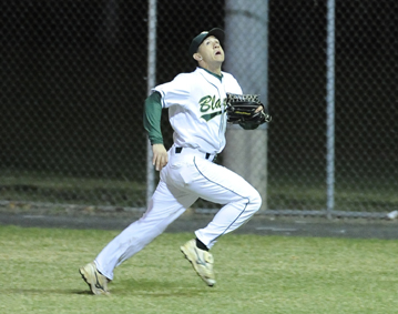 Baseball To Conduct Winter Clinic
