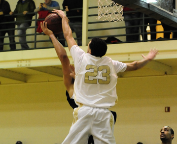Men&rsquo;s Basketball Advances To NECC Championship Game With 88-73 Win Over Southern Vermont