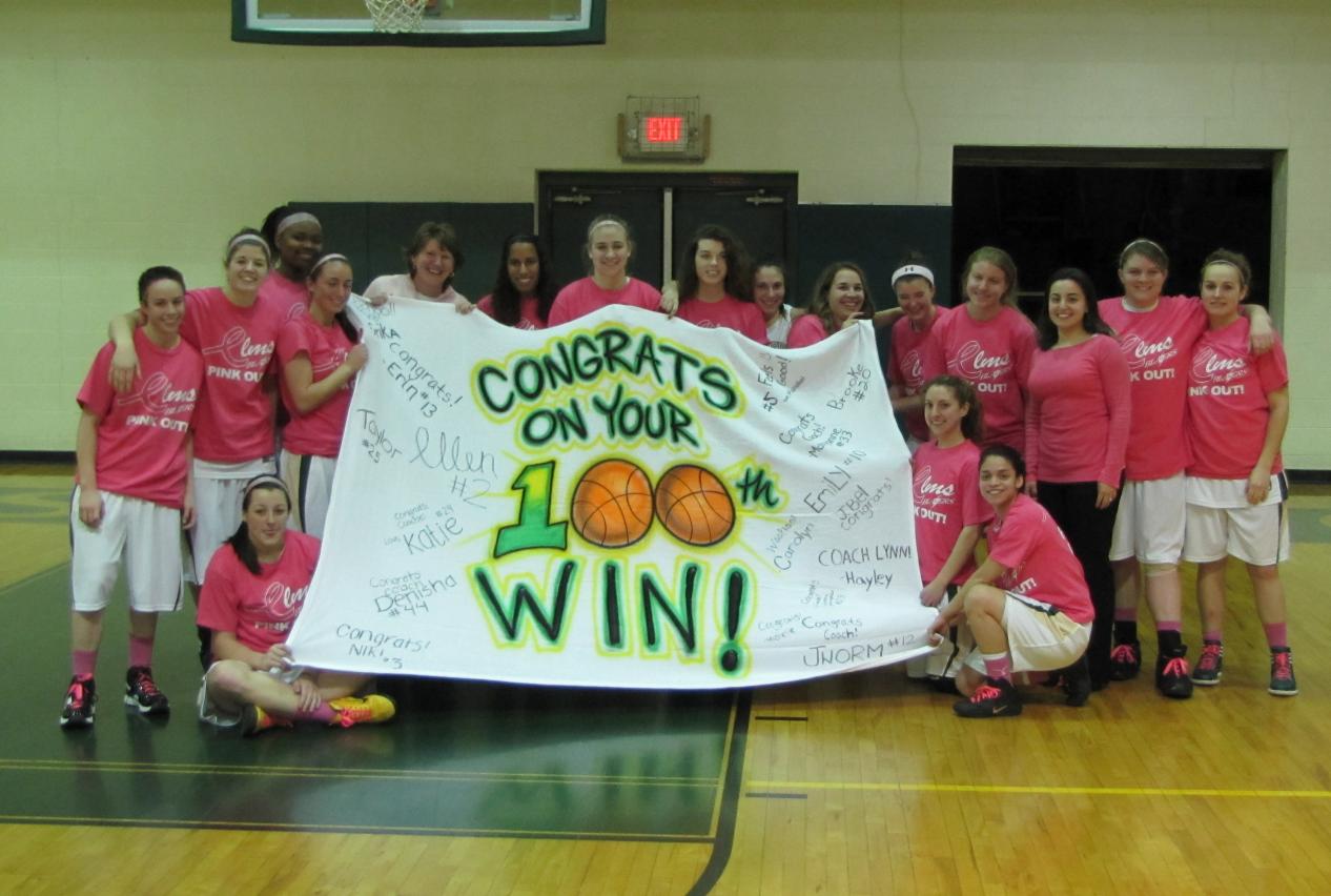Women&rsquo;s Basketball Downs Lesley University, 65-27