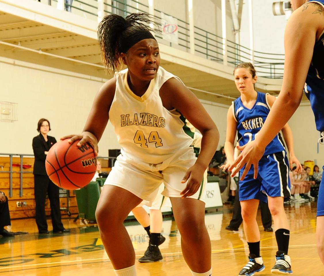 Women's Basketball Falls to Suffolk University, 84-36
