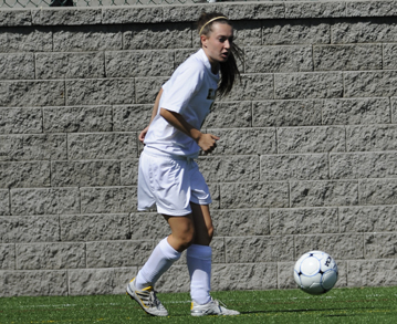 Women&rsquo;s Soccer Falls to MCLA in Double Overtime, 2-1