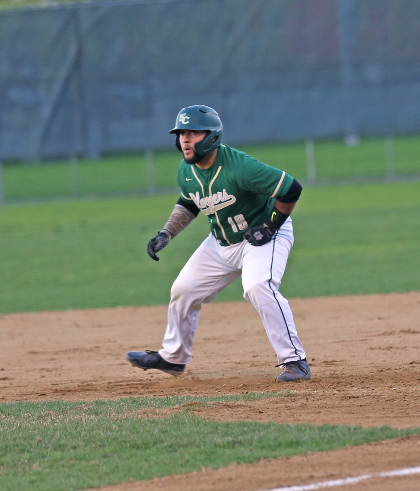 Blazers Split With Lesley on Opening Day
