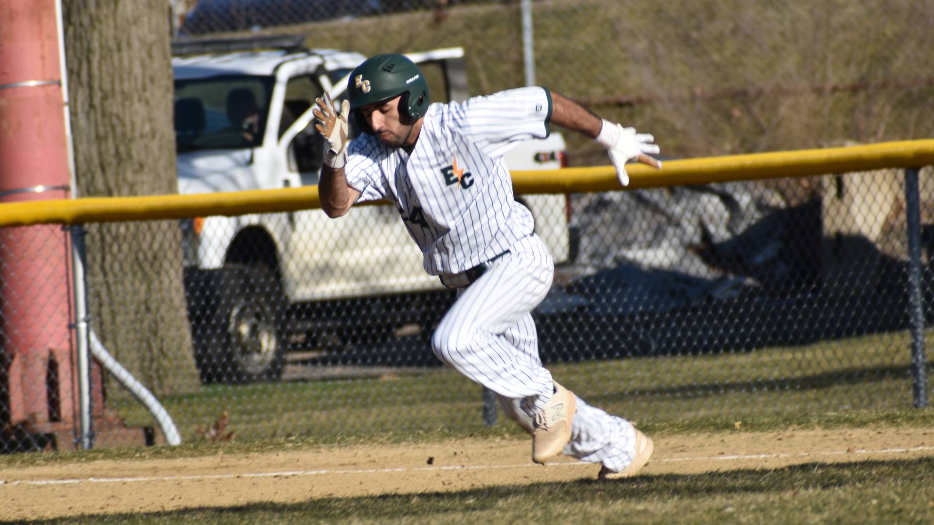Baseball Lose Home Opener to Wentworth