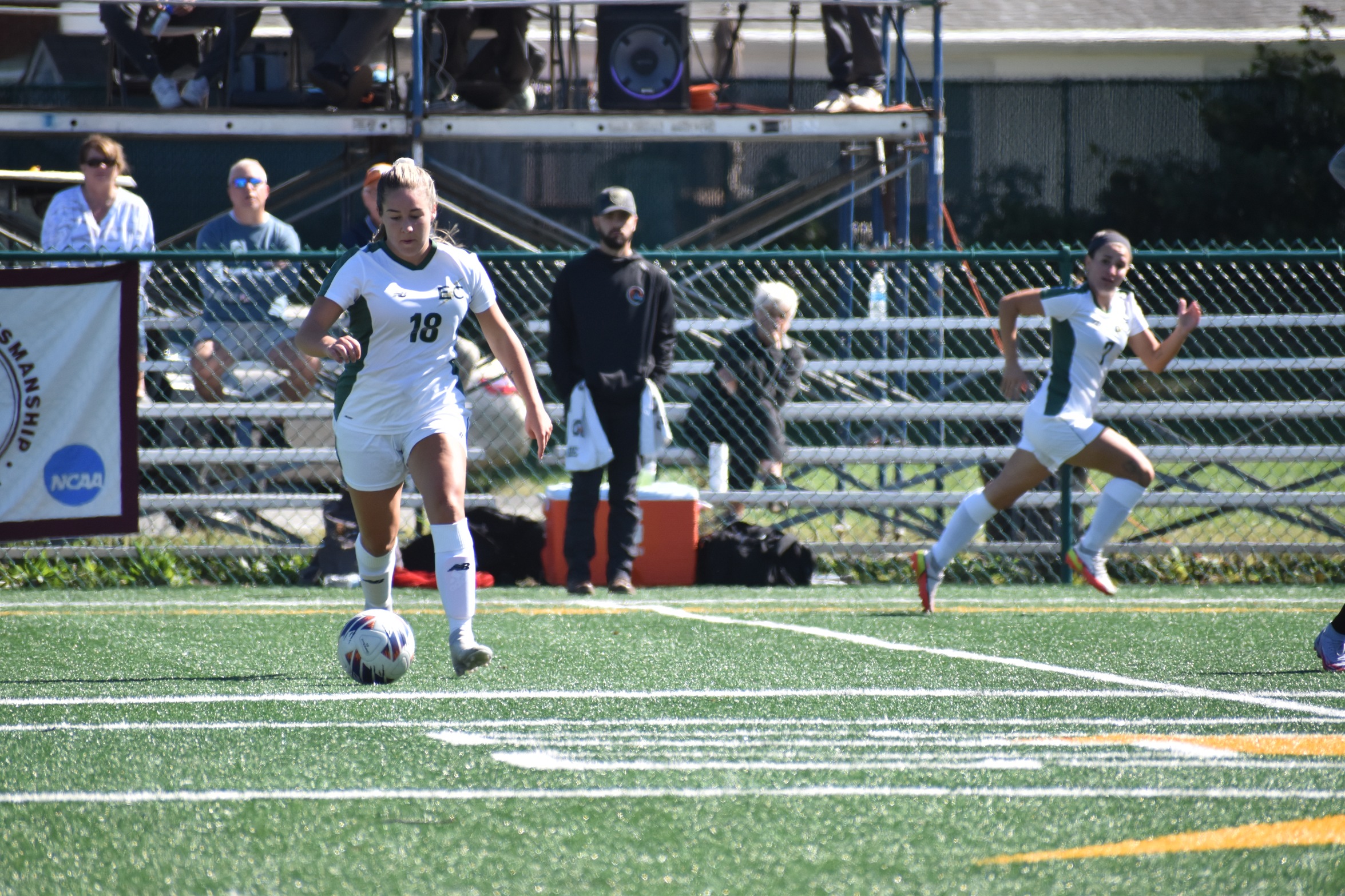 Women's Soccer Picks Up Conference Win On Senior Day