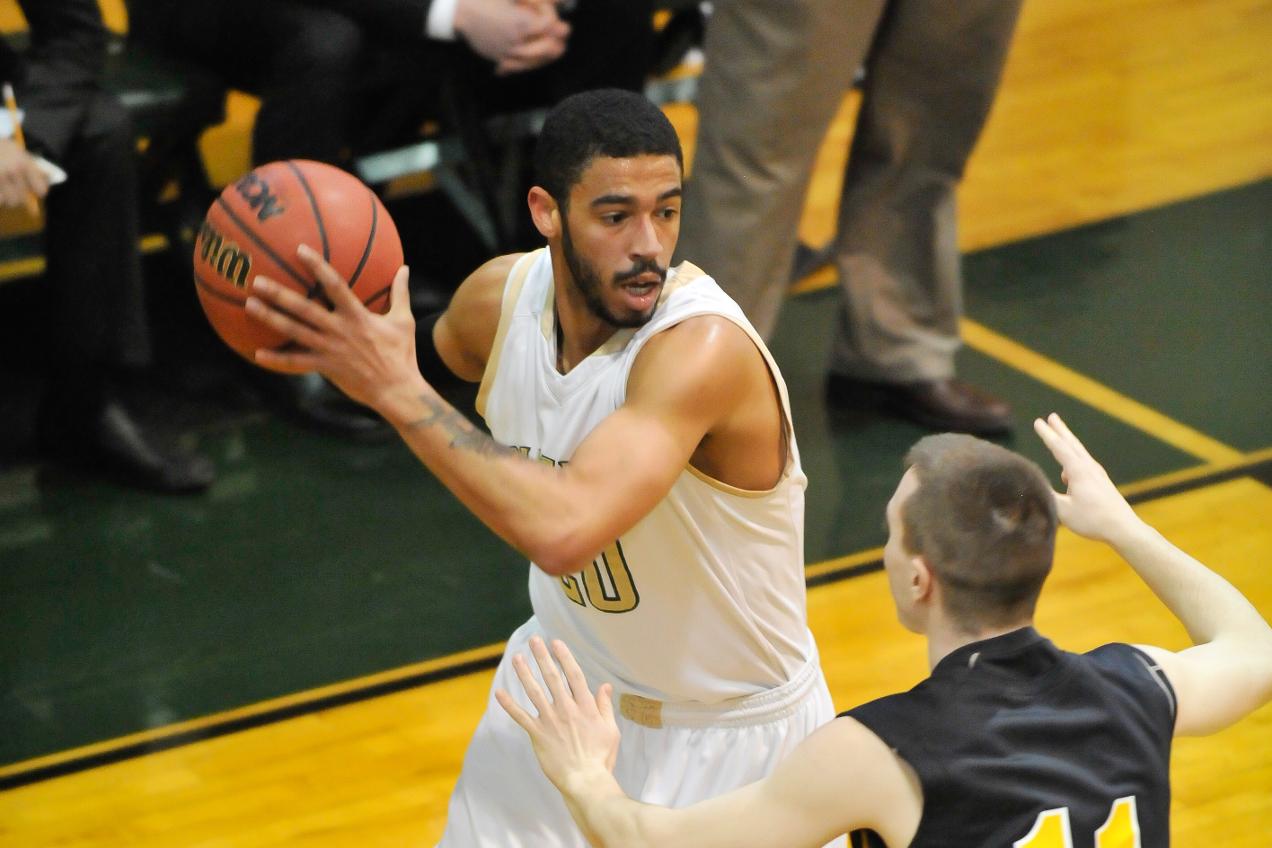 Men&rsquo;s Basketball Bests Regis College in Overtime Thriller, 81-71 to Advance to NECC Championship Title Game