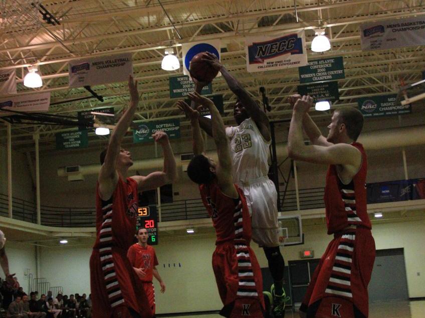 Keene State Escapes Men's Basketball on Last-Second Bucket