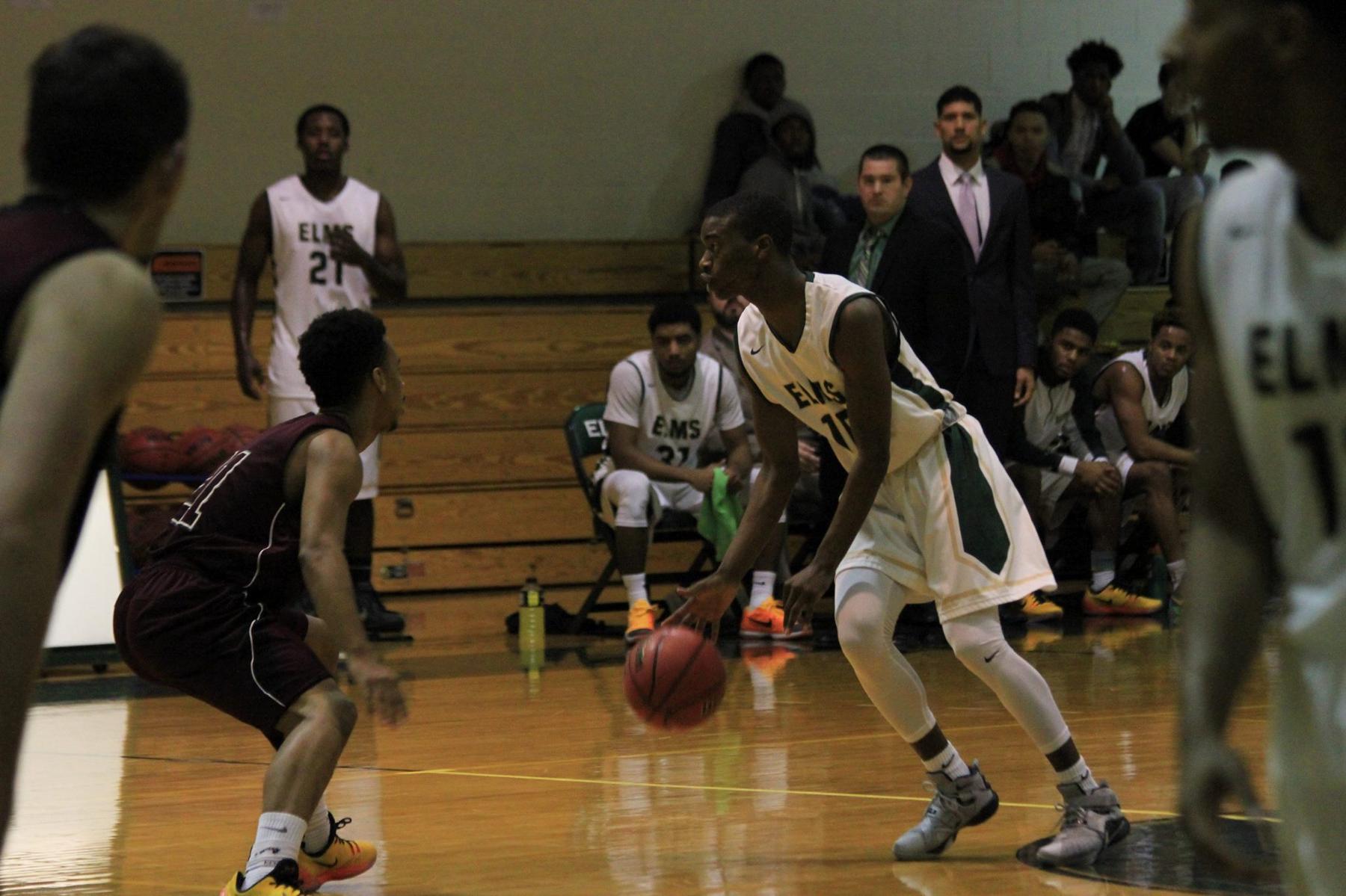 Men's Basketball Falls at Johnson & Wales