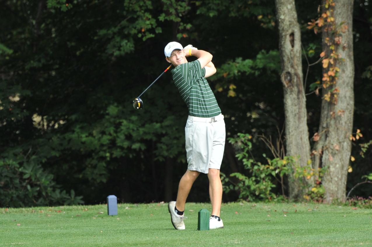 Men&rsquo;s Golf Places Third at Trinity College Invitational