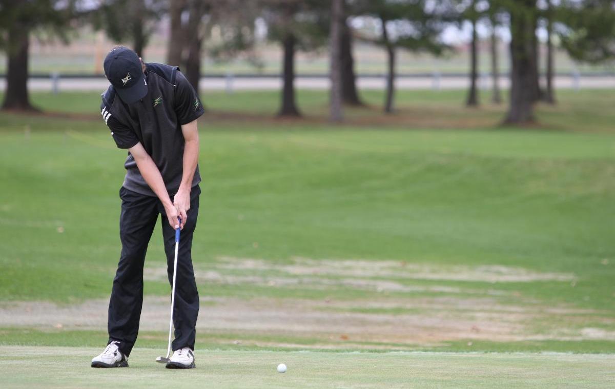 Men's Golf Takes Fourth at Newbury Kickoff Tournament
