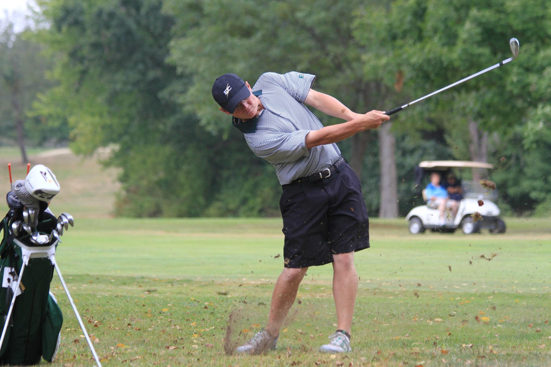 Men's Golf 18th At NEIGA Championship