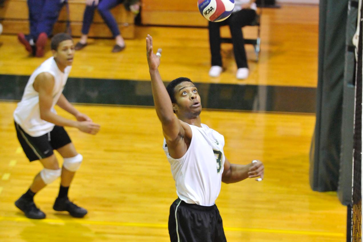Men&rsquo;s Volleyball Falls to Lasell College, 3-0