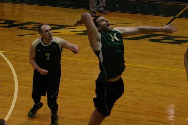 Newbury Knocks Off Men's Volleyball in Three