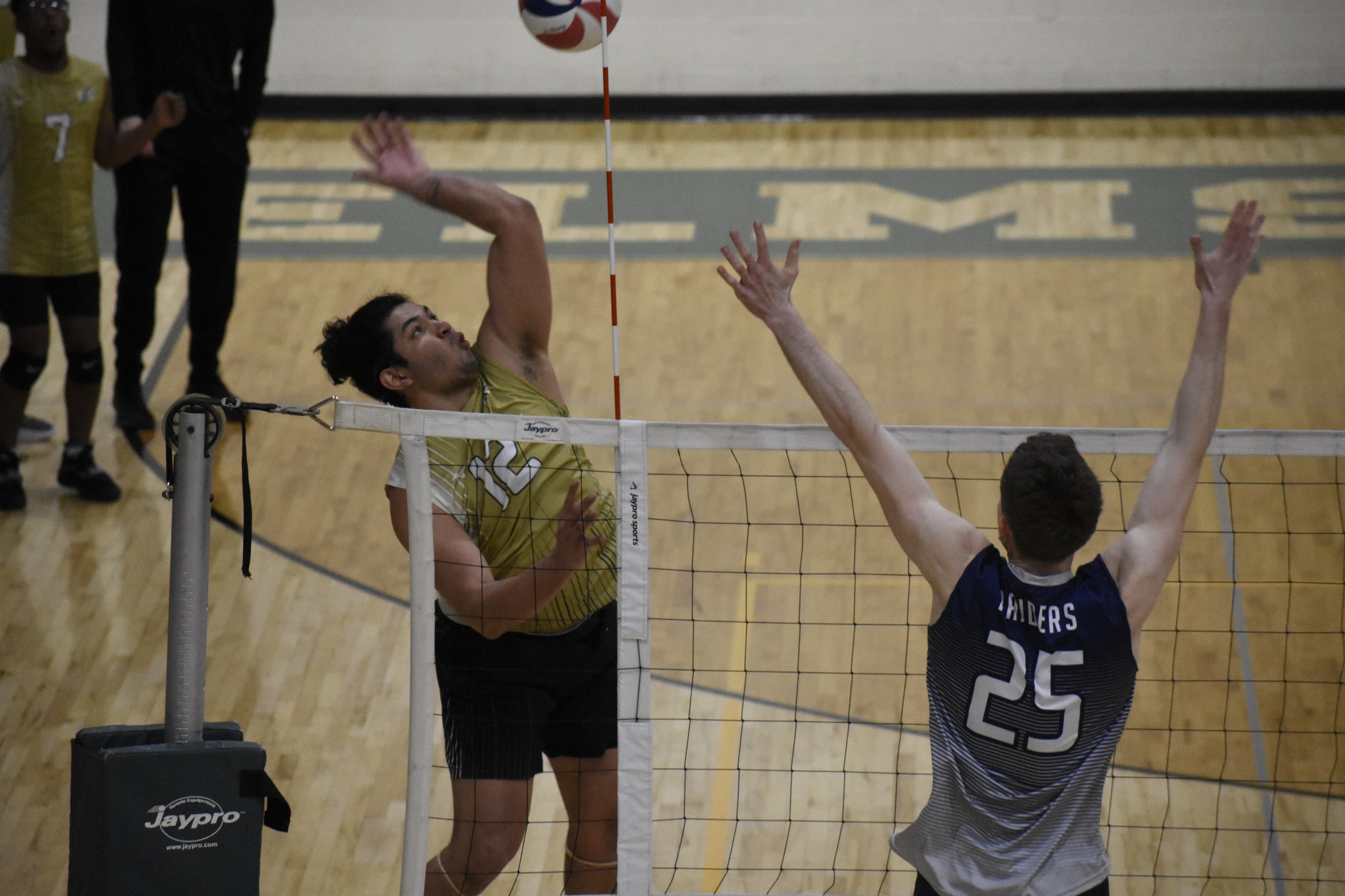 Blazers Fall to Endicott on the Road