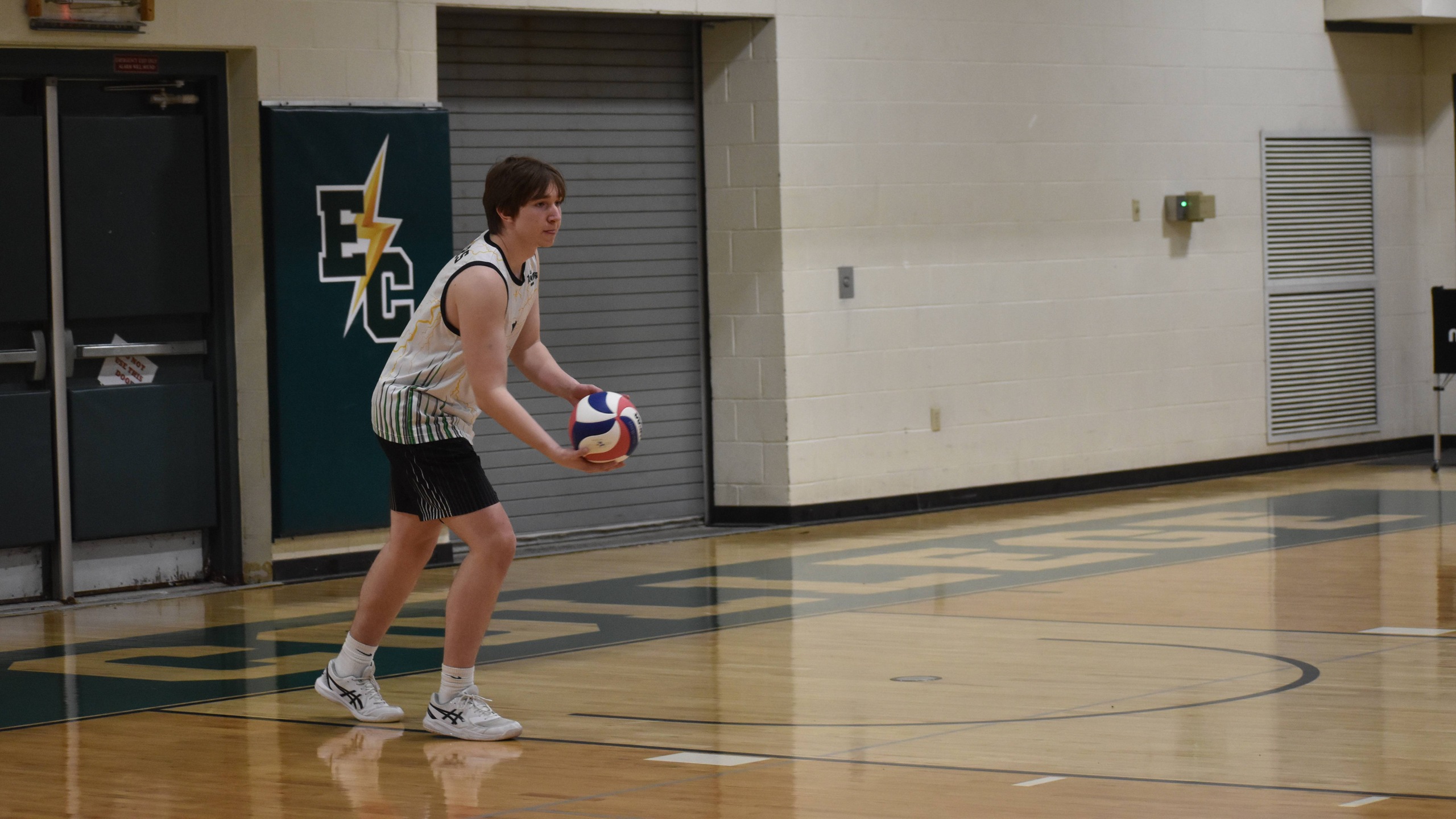 Men&rsquo;s Volleyball Lose a Tough Battle to Endicott