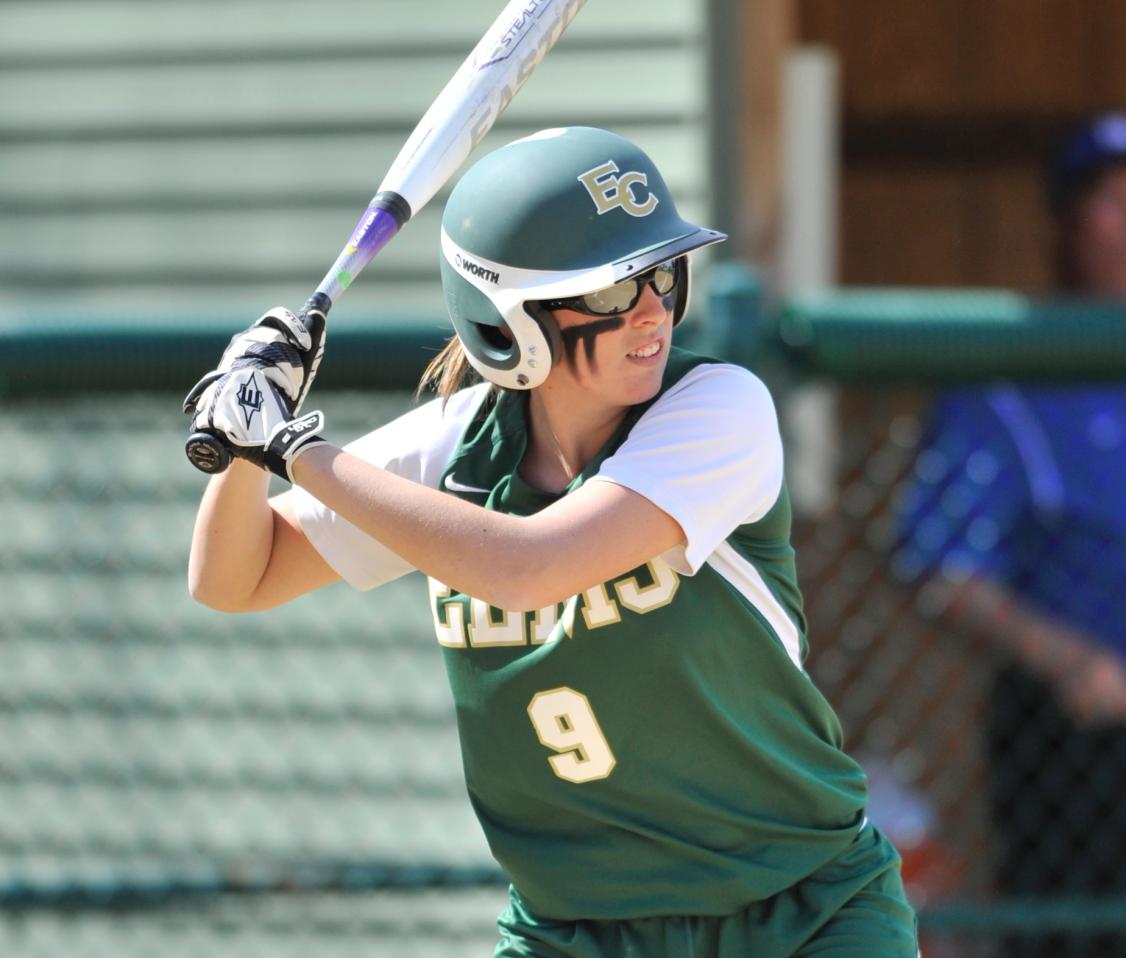 Softball Falls to University of Pittsburg-Bradford, Bridgewater State University