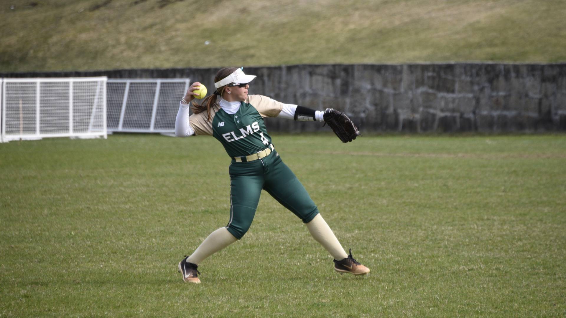 Softball Outshined by Lasell in Conference Doubleheader