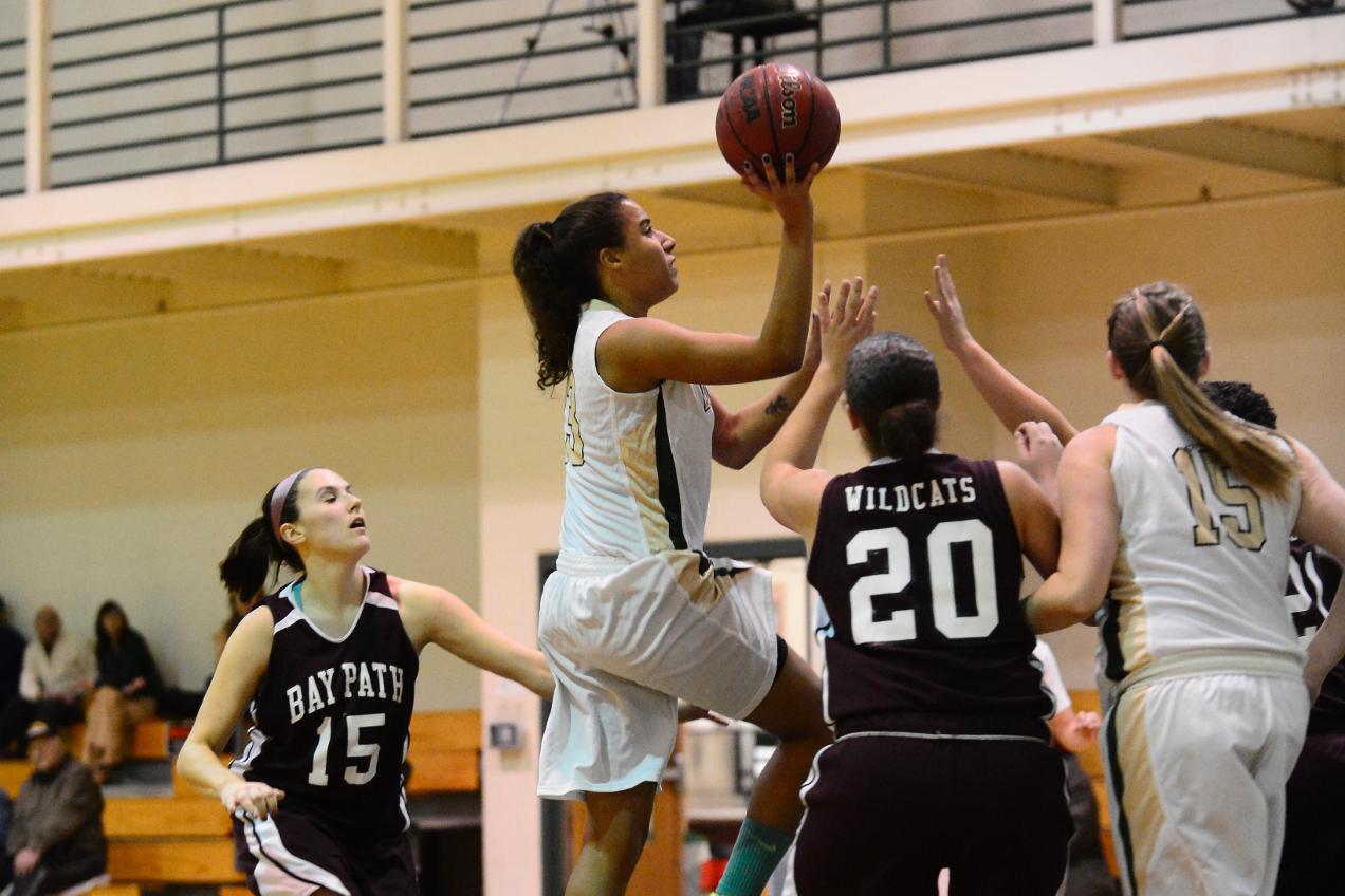 Women&rsquo;s Basketball Battles Past Mitchell College, 57-53 in Overtime