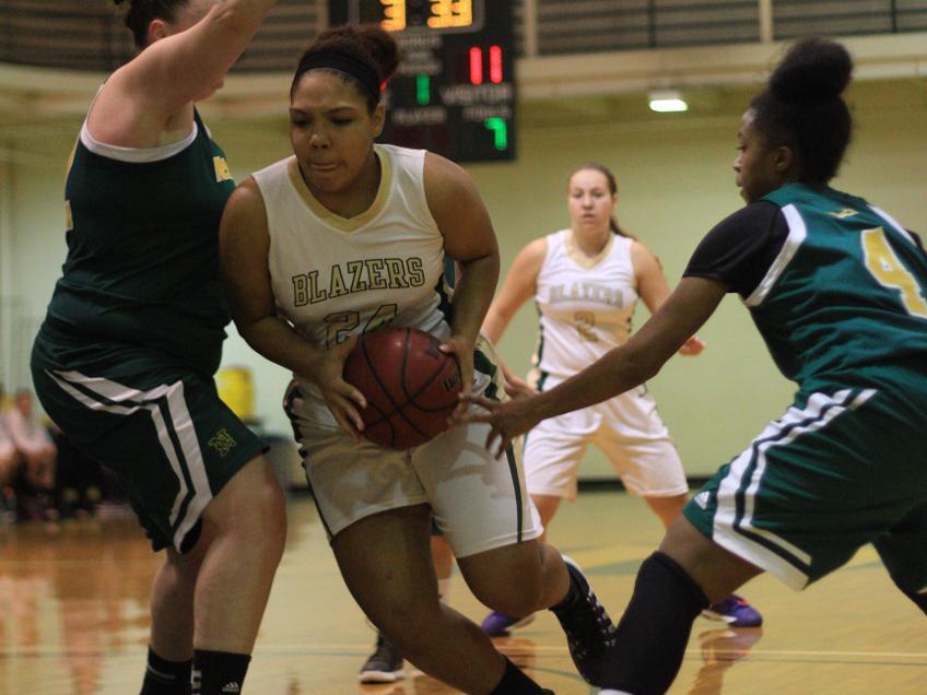Women's Basketball Dismantles Daniel Webster