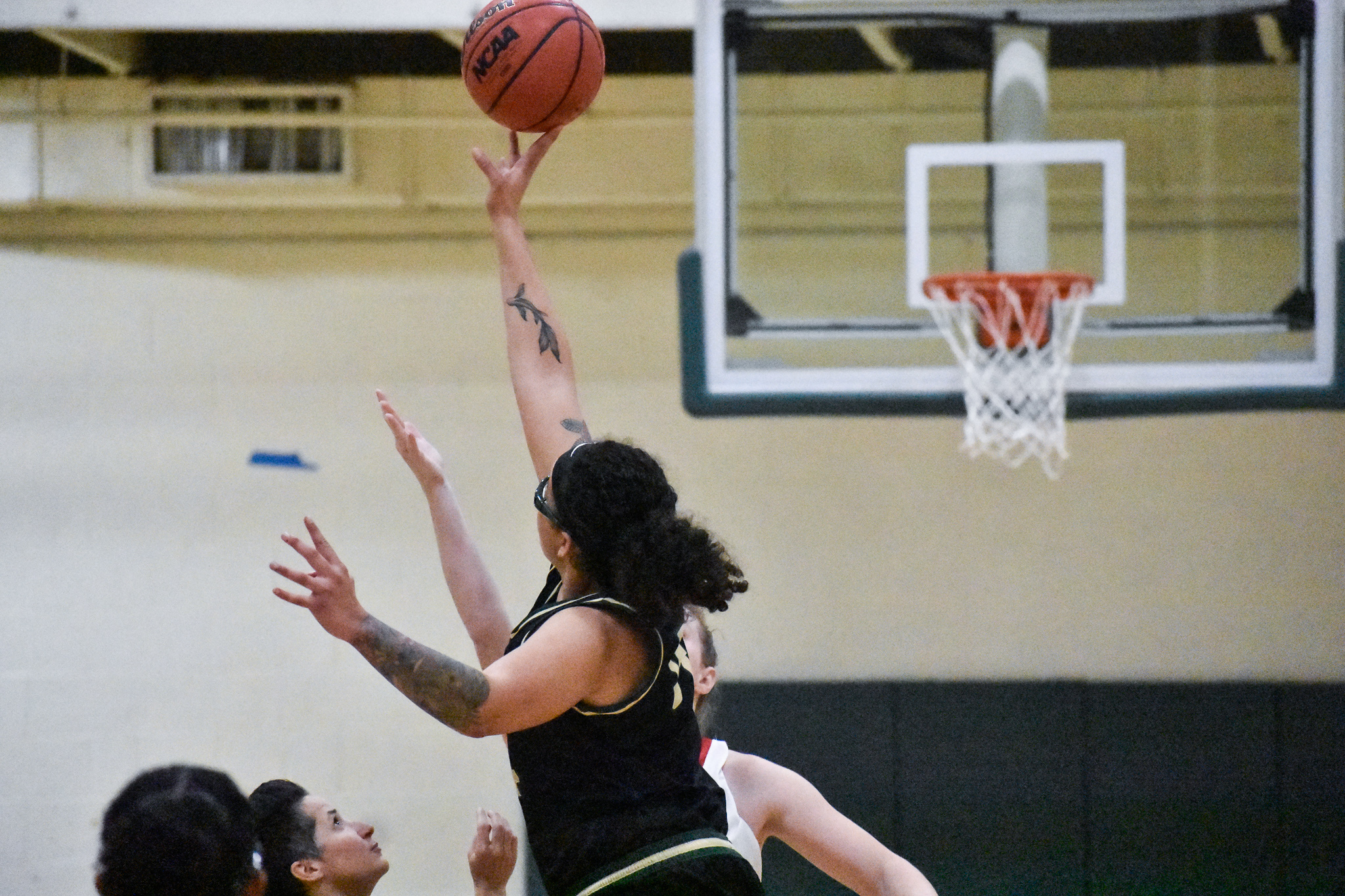 Blazers Take Vikings in Road Win