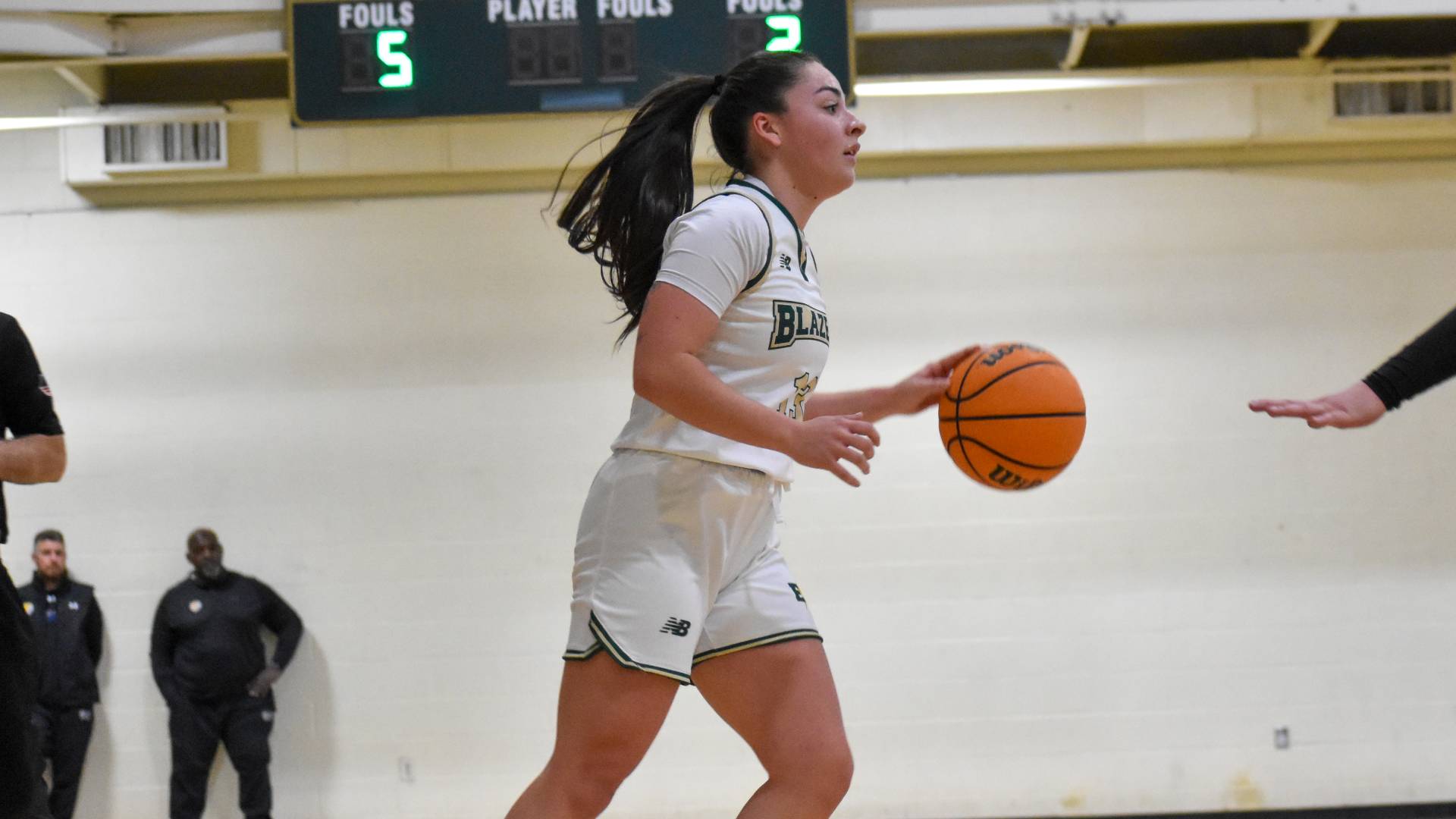 Women's Basketball Defeats Regis in the Final Seconds
