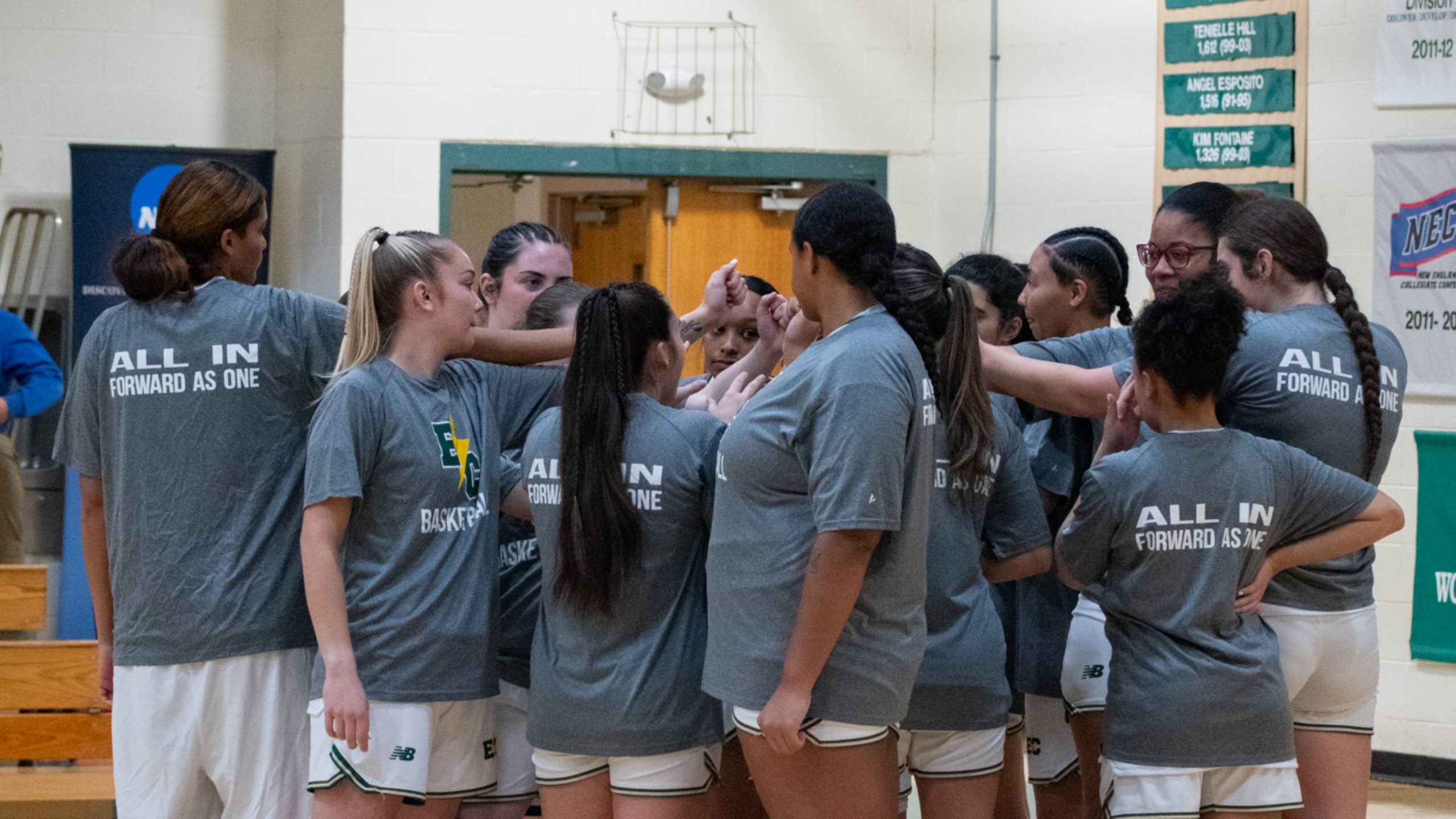 Women's Basketball Loses on the Road at Albertus
