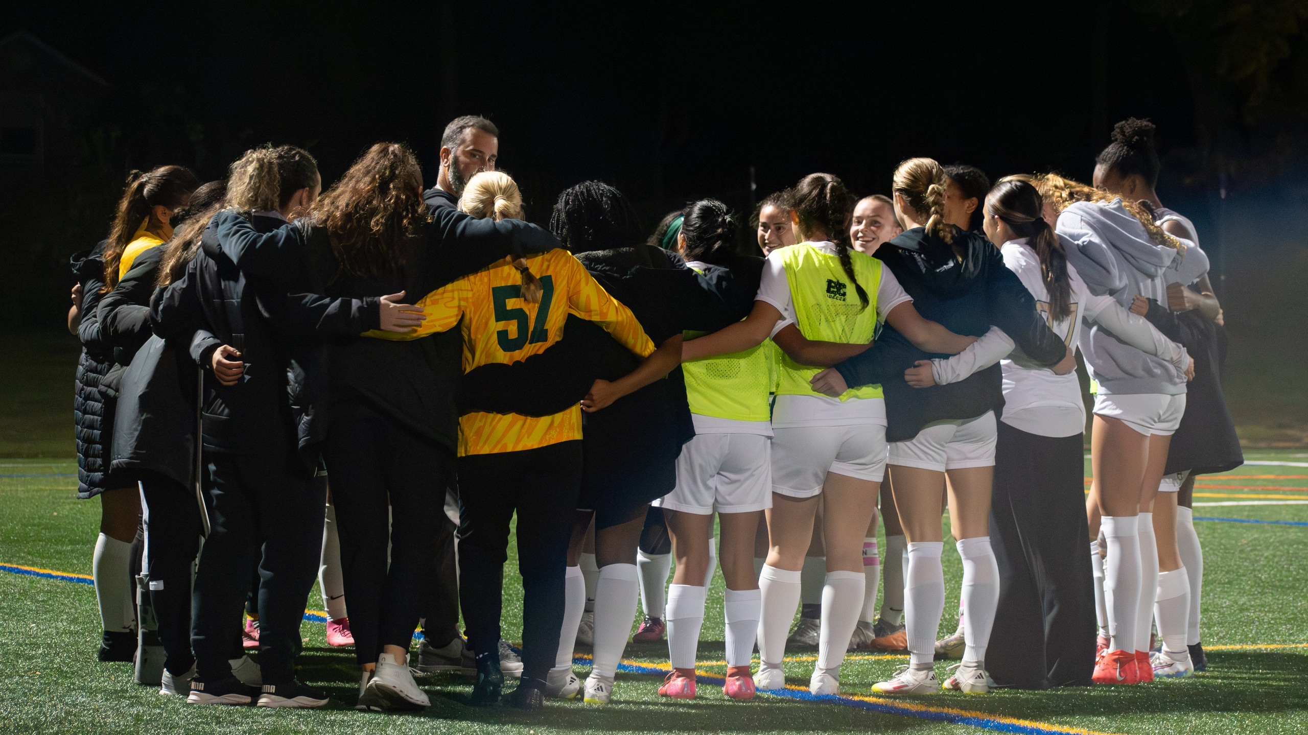 Women's Soccer Lose to Blue Jays in Regular Season Finale